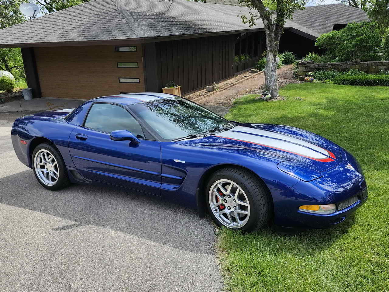 2004 Corvette Hardtop LeMans Blue
