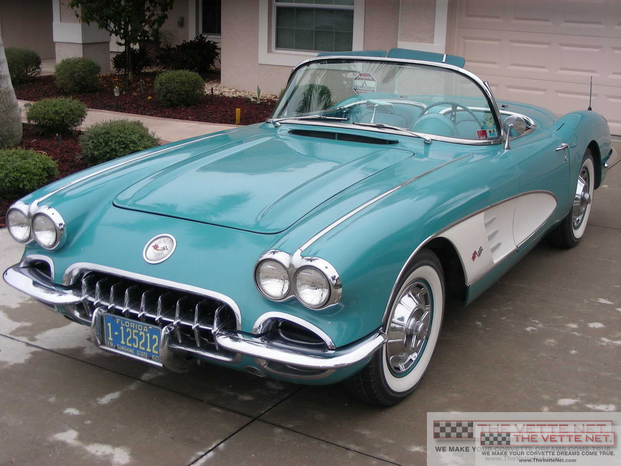 1960 Corvette Convertible Tasco Turquoise White Coves