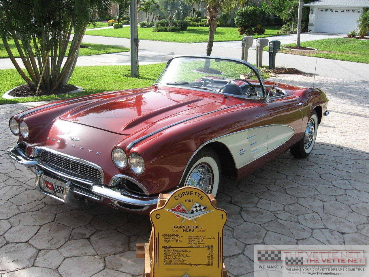 1961 Corvette Convertible Honduras Maroon/White Coves