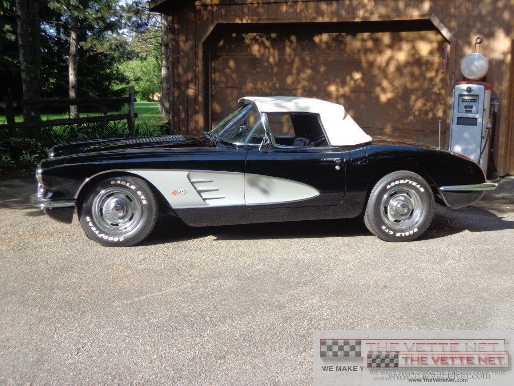 1958 Corvette Convertible Black with Silver Coves