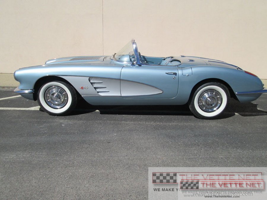1958 Corvette Convertible Silver-Blue