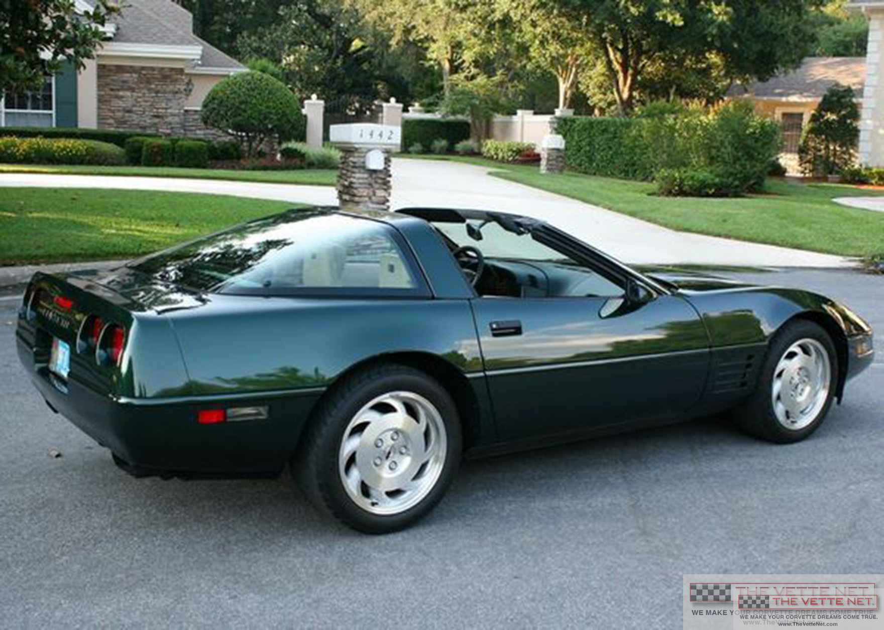 1993 Corvette Coupe Polo Green Metallic